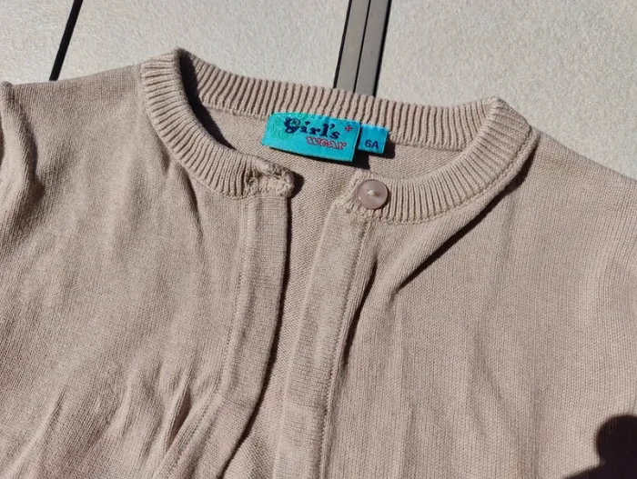 Gilet fille beige 6 ans - photo numéro 2