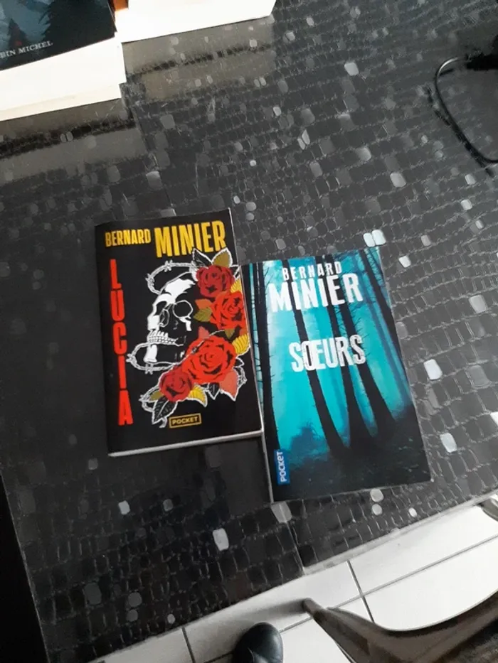 2 livres de poche Bernard Minier
