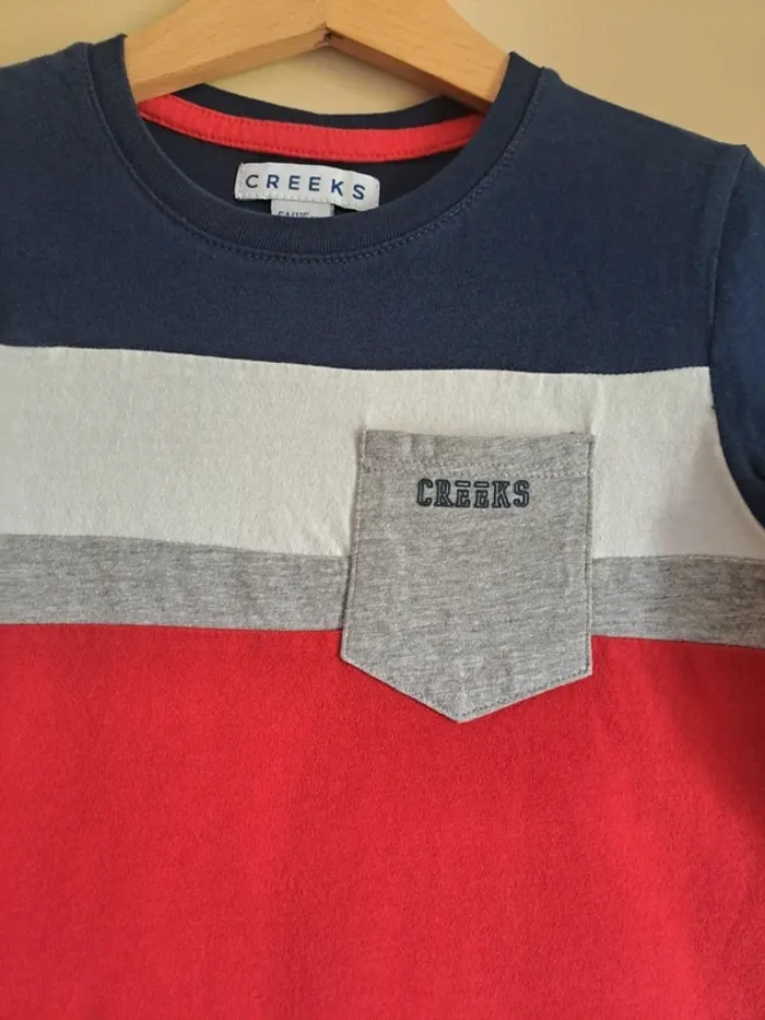 T-shirt garçon 6 ans creeks comme neuf - photo numéro 4