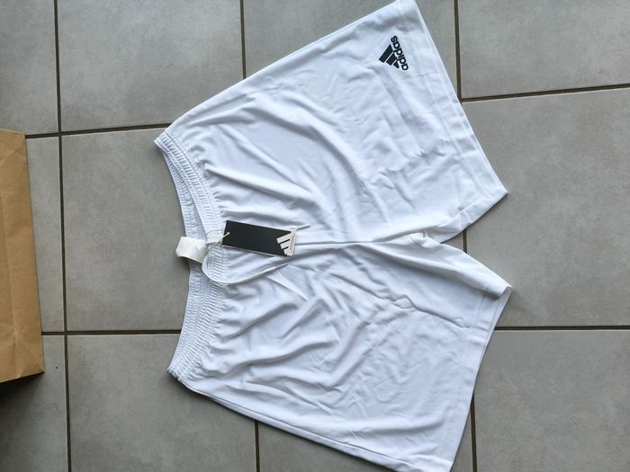 Emsemble Adidas Neuf et authentique avec étiquettes, taille XL - photo numéro 7