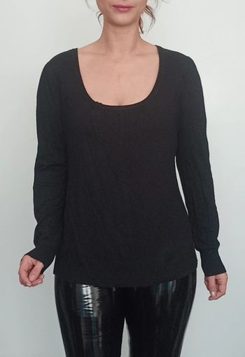 Pull noir loose décolleté féminin taille 38