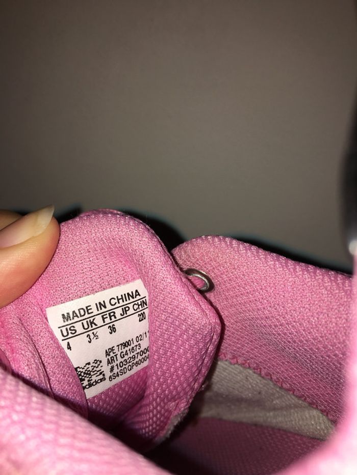 65 - Basket Adidas roses et blanches - photo numéro 5