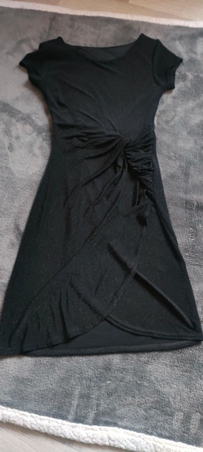 Robe à  paillettes parfaite pour les fêtes