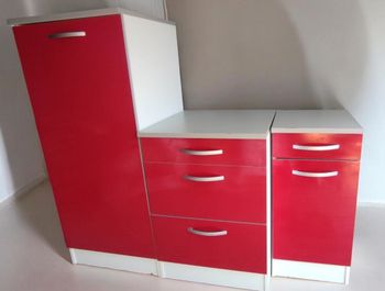 Lot meubles bas - bon état 