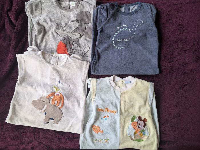 Lot de 4 pyjamas une pièce 18 mois