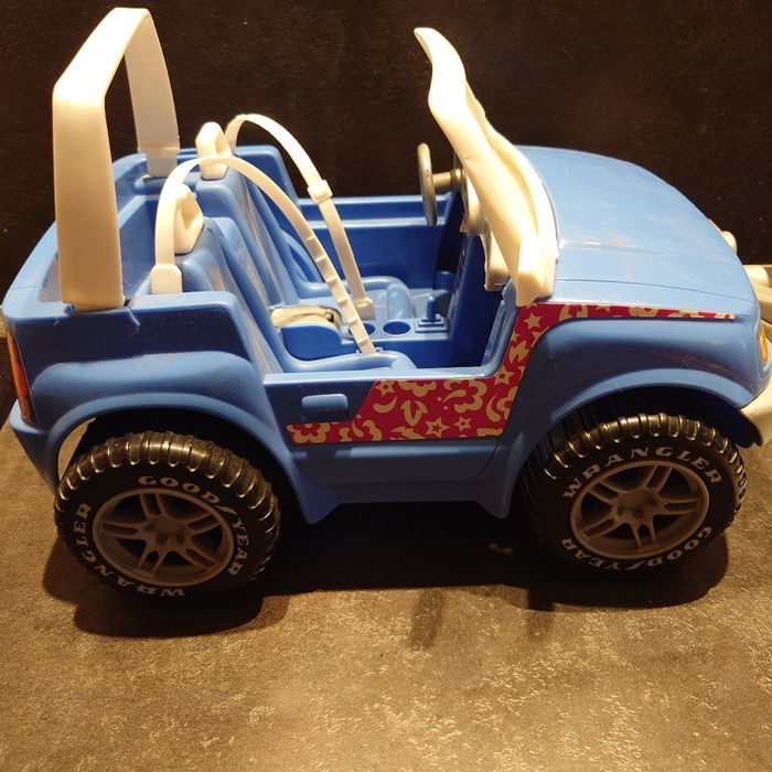Jeep de Barbie - photo numéro 2