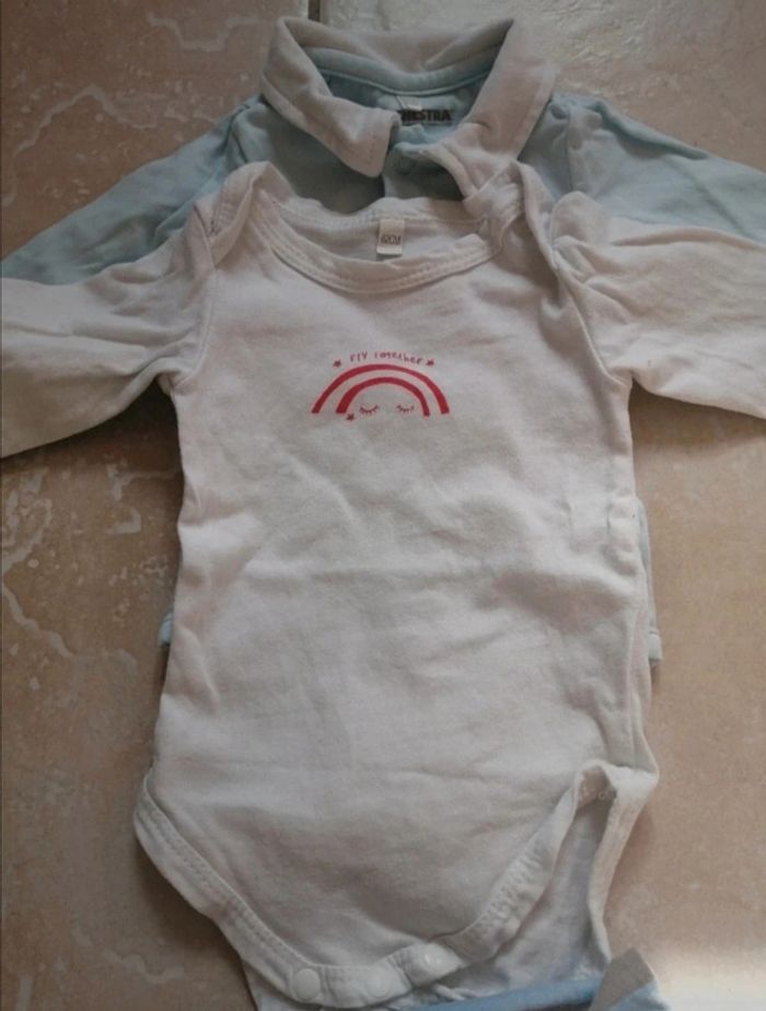 Bodies 3 mois - photo numéro 2