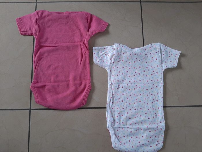 Lot de 2 bodys absorba manches courtes fille 12 mois - photo numéro 2