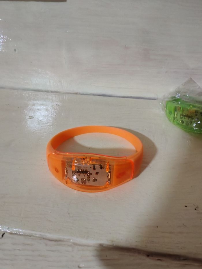 Bracelet lumineux - photo numéro 2