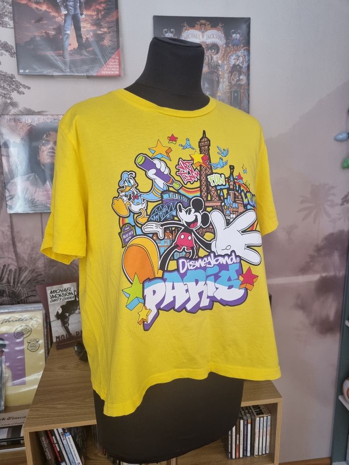 T-shirt Jaune DisneylandParis - photo numéro 2