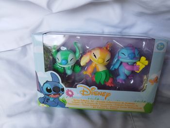 Lot figurines Stitch
