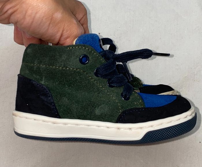 baskets Jacadi taille 20 bon état général - photo numéro 3