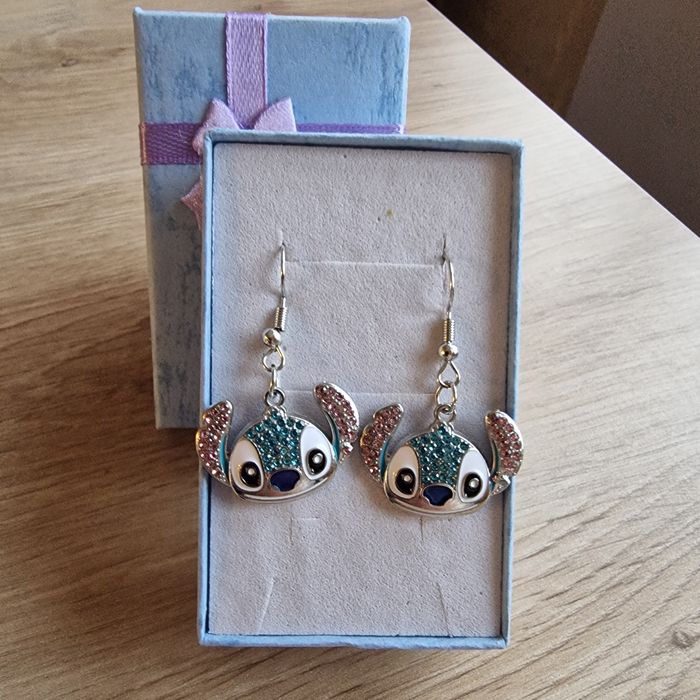 Boucles d'oreilles Stitch