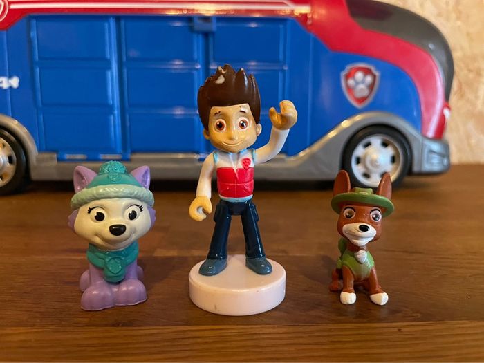 Camion Mission Cruiser sonore avec sa carte magique avec 9 personnages - photo numéro 19