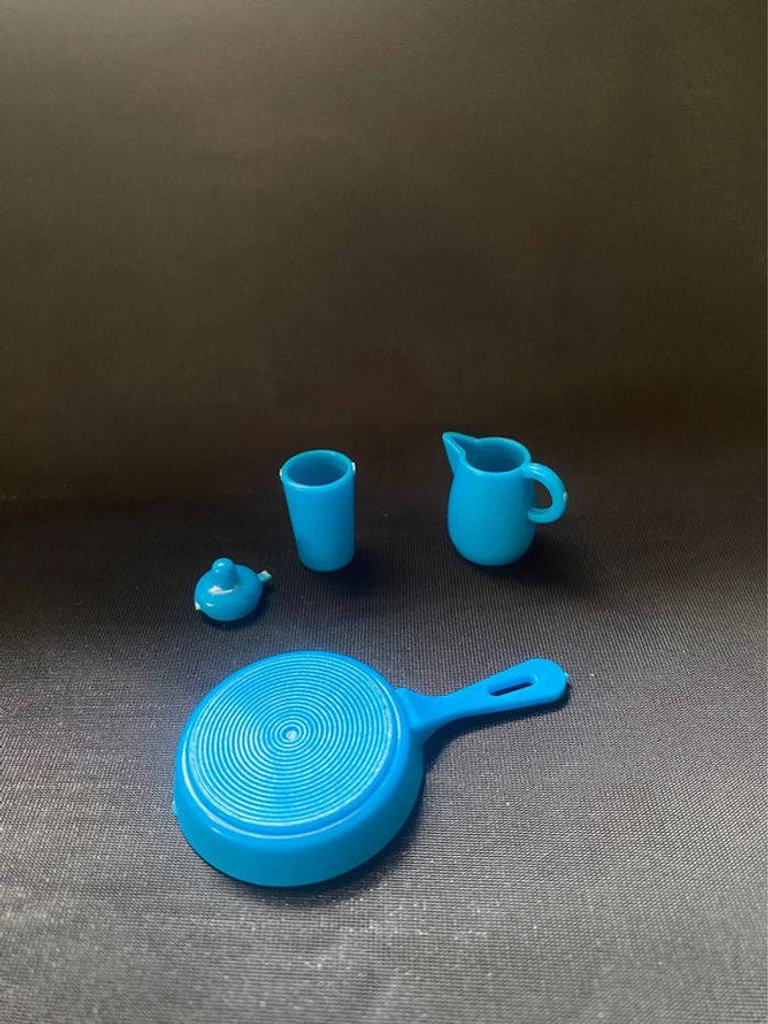 Vintage vaisselle barbie - photo numéro 2