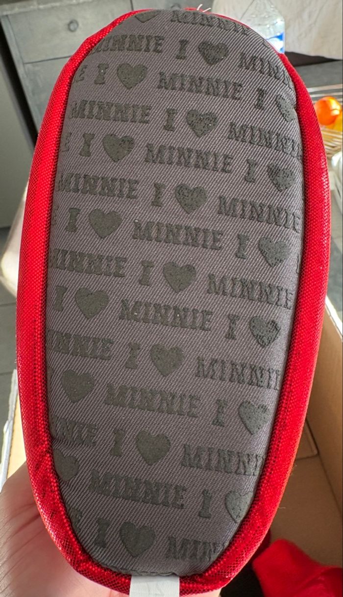 Pantoufles / Chaussons Minnie neuve 26 (marque 27) - photo numéro 4