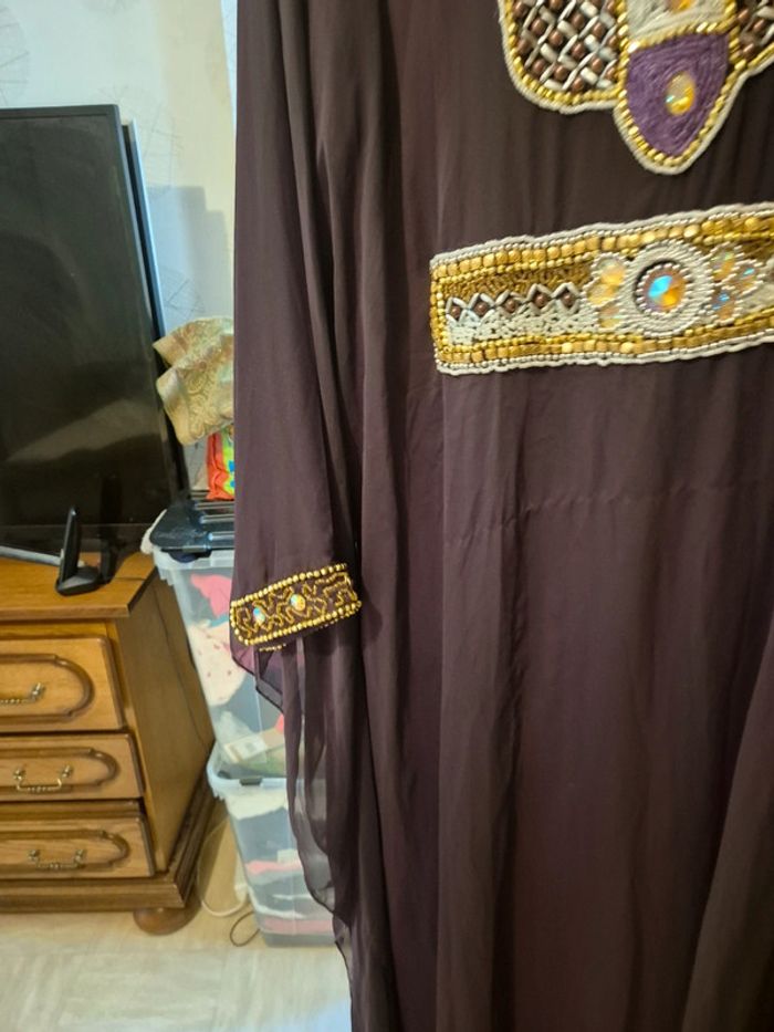 Robe  doubai  du 36 au 40 - photo numéro 3