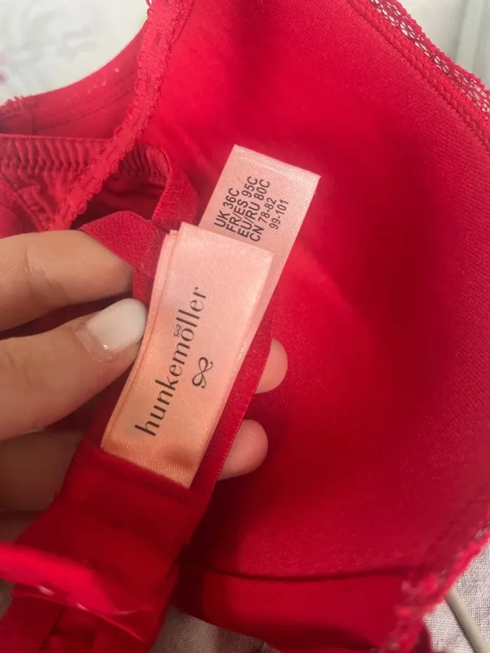 Soutien-gorge dentelle rouge Hunkemöller Taille 95C - photo numéro 3