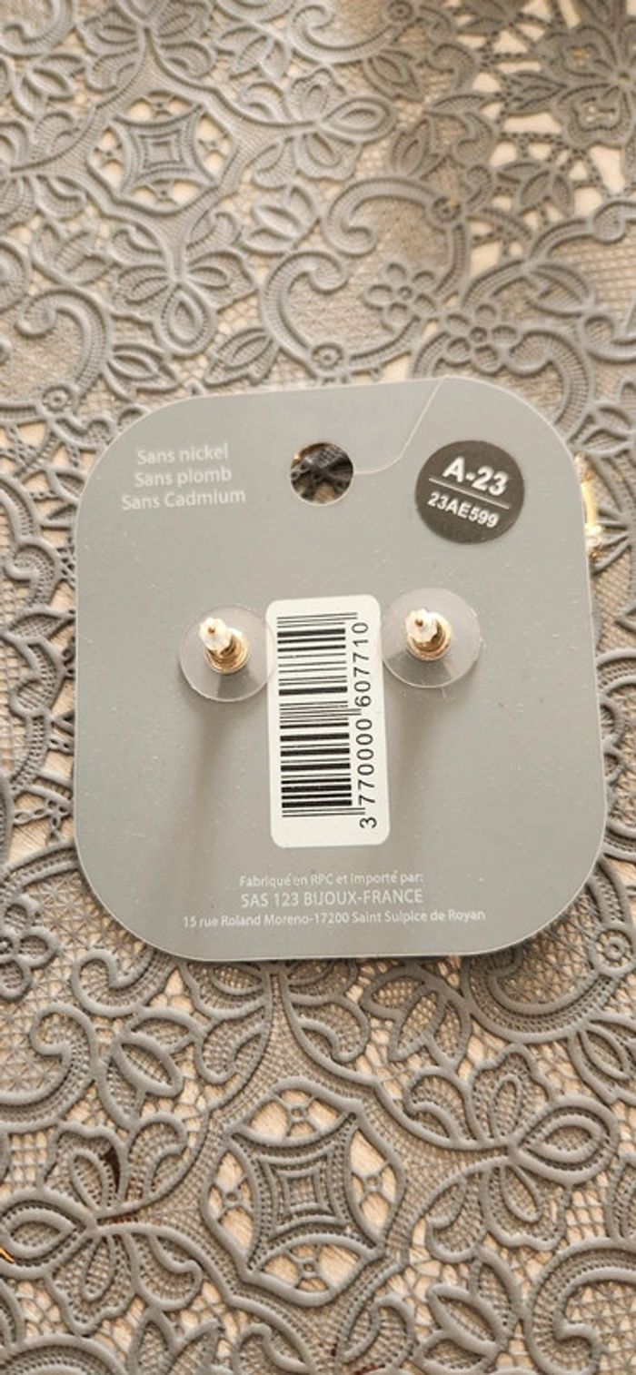 Boucle oreille - photo numéro 2