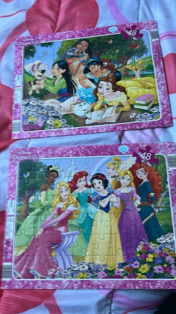 2 puzzles Disney