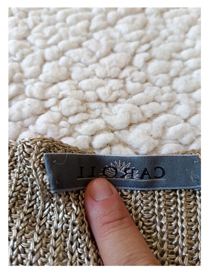 Pull fin en maille doré col V style casual chic Caroll - - photo numéro 4