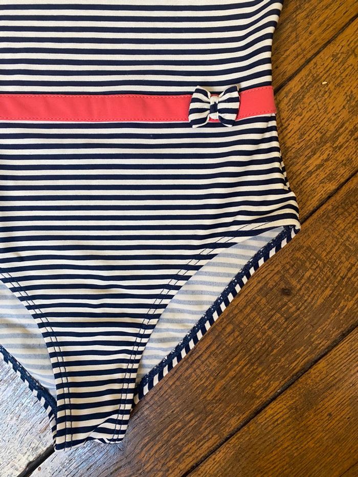 Maillot de bain Vertbaudet Taille 6 ans - photo numéro 9