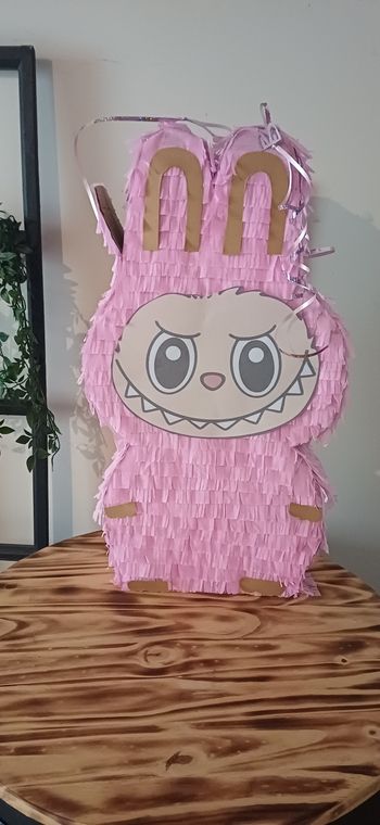 Pinatas labubu coffret anniversaire 