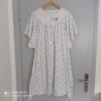 Chemise de nuit à fleurs bleues t48/50