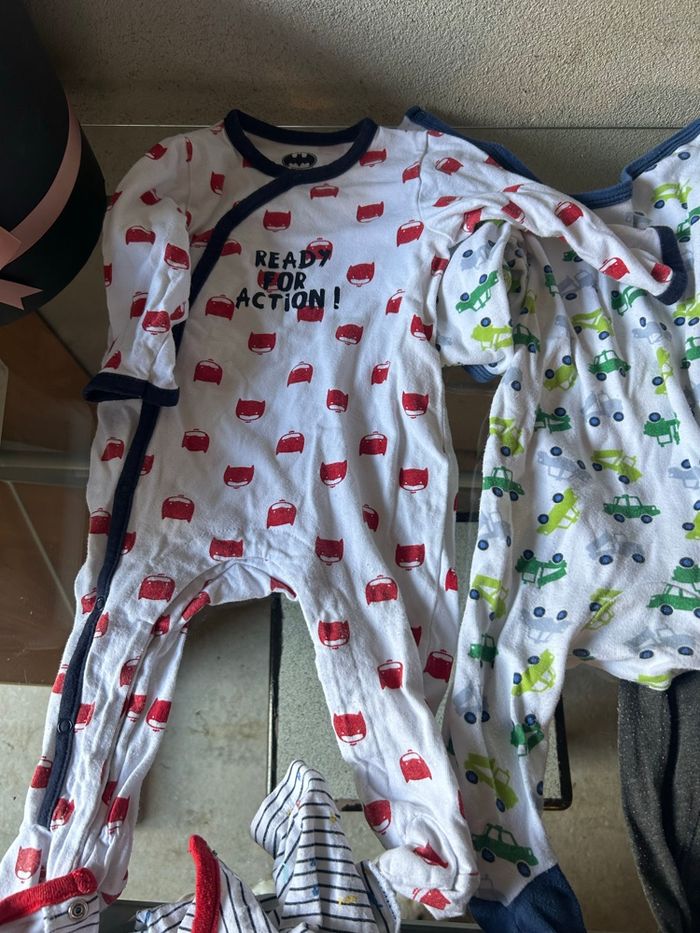 Lot 4 pyjamas 6 mois - photo numéro 4