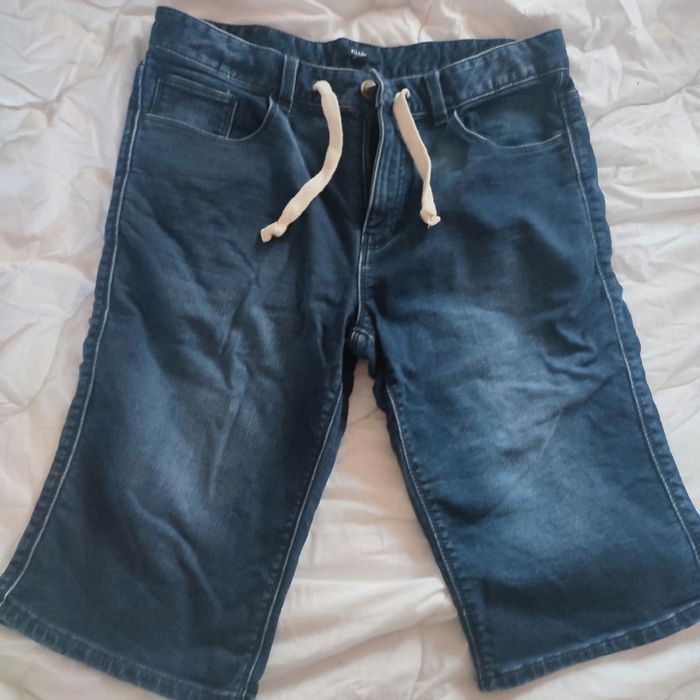 Bermuda Jean neuf taille 40 Kiabi