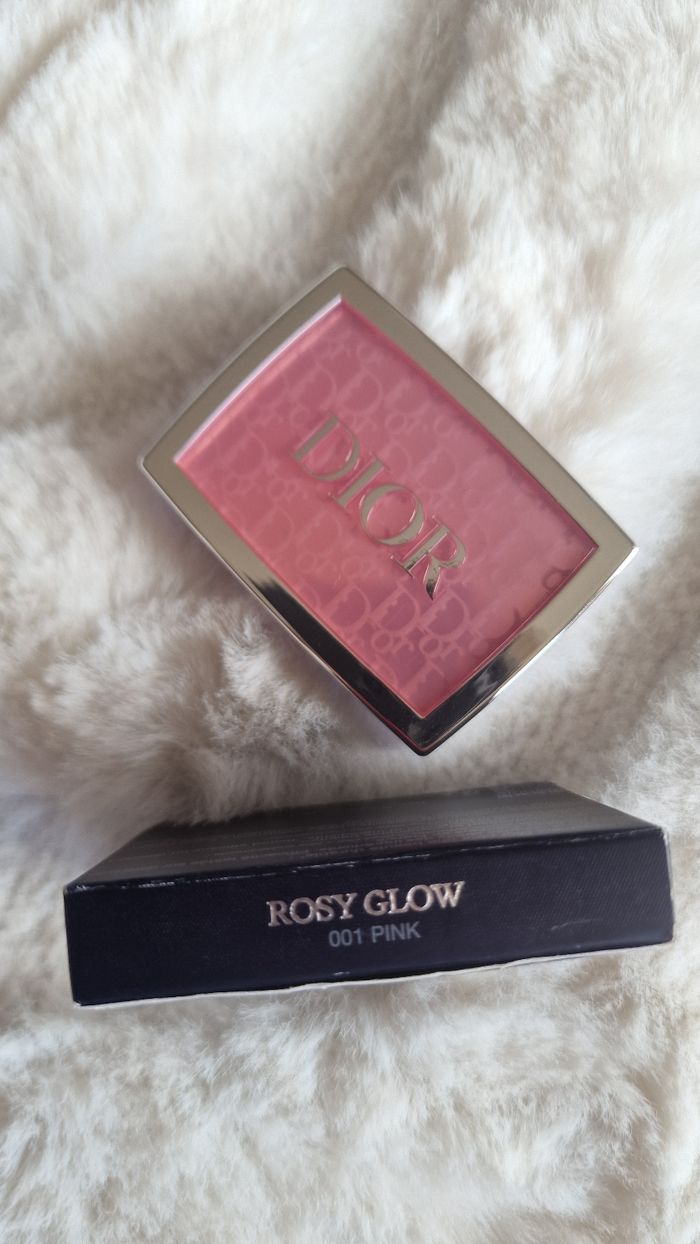Dior Backstage Rosy Glow - Blush éclat naturel
Fini bonne mine - photo numéro 8