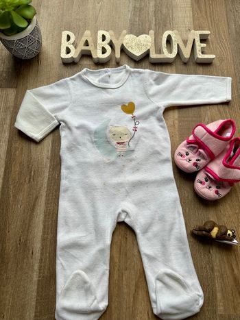 - Pyjama    - 9 mois - Très bon état 