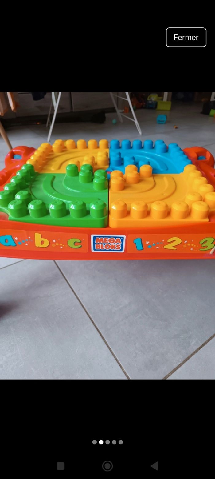 Table Mega Bloks - photo numéro 2