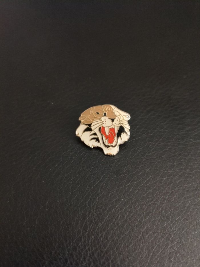 Pin's tête de tigre 🐯