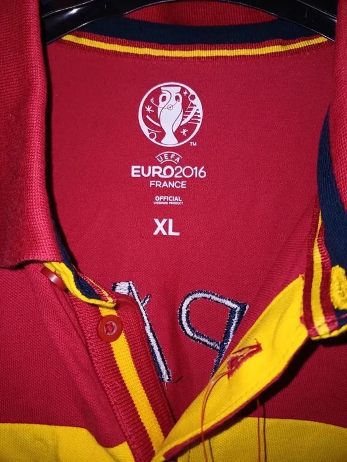 Polo Official - photo numéro 2