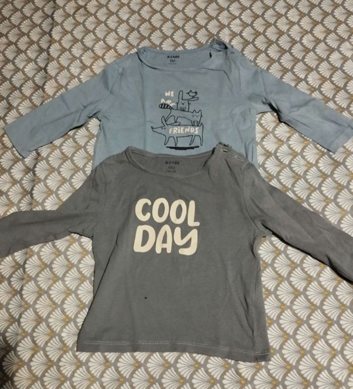 2 tee-shirts manches longues