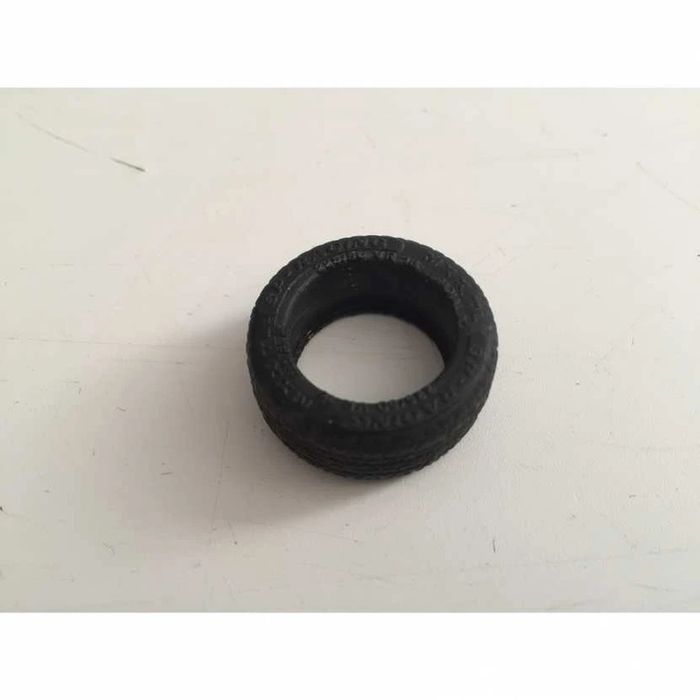 Pneu seul pièce détachée miniature Mercedes 500 sl 1/24 Majorette #A18