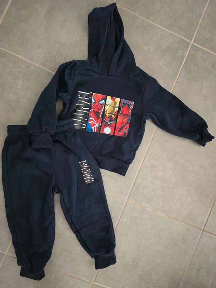 Ensemble jogging marvel - photo numéro 3