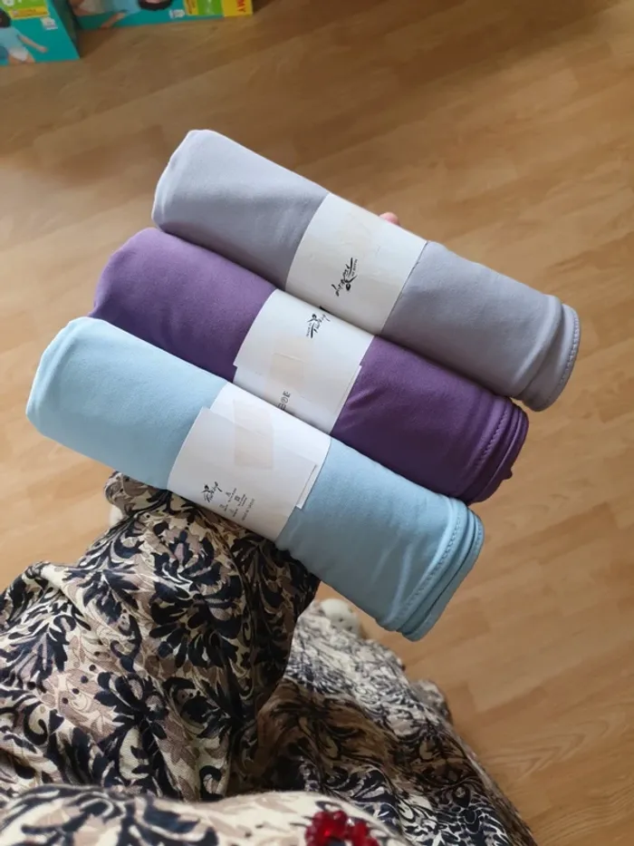 🌸 Lot de 3 Hijabs Jersey Premium Luxe – Neufs 🌸 - photo numéro 6