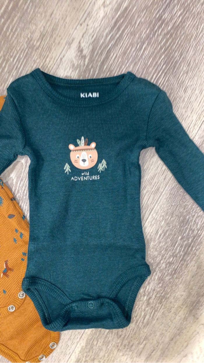 Lot 2 bodies 3 mois kiabi - photo numéro 2