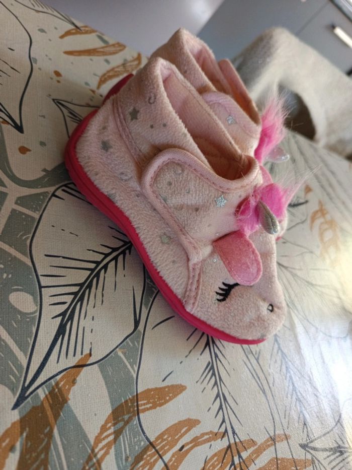 Chaussons licornes taille 24 - photo numéro 3