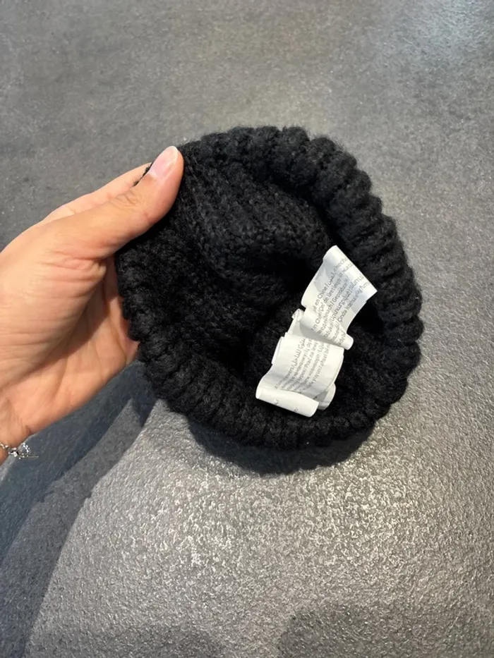 Bonnet avec strass - photo numéro 4