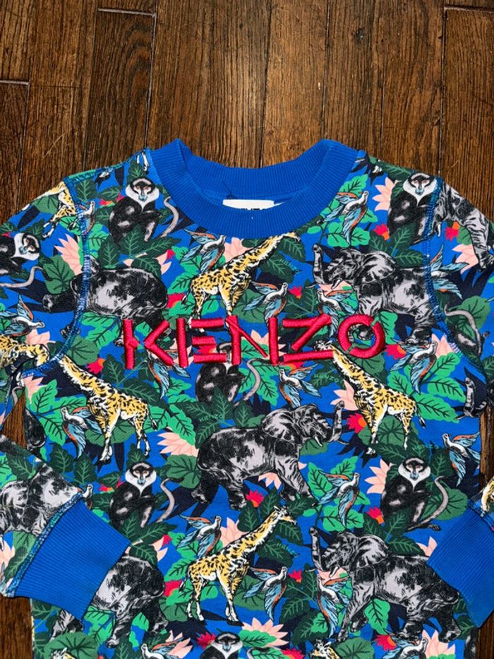 Sweat Kenzo  10 ans Valeur 150 euros - photo numéro 2