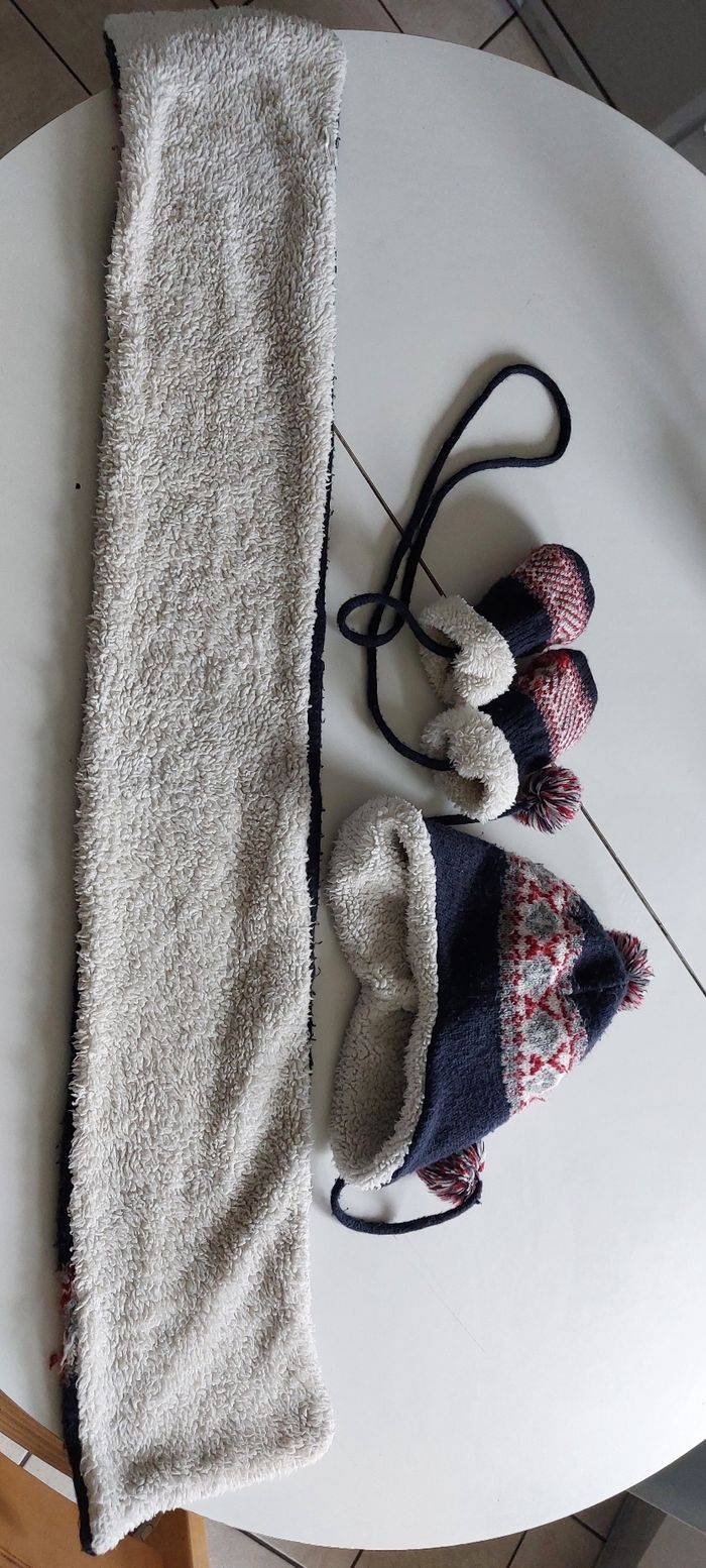 Lot écharpe gants bonnet - photo numéro 2