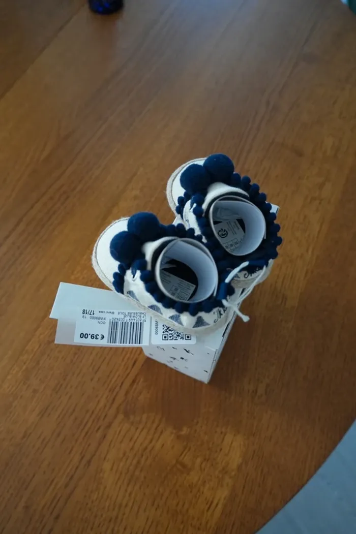 Espadrilles chaussures chausson été bébé IKKS neuves – taille 17/18 - photo numéro 3