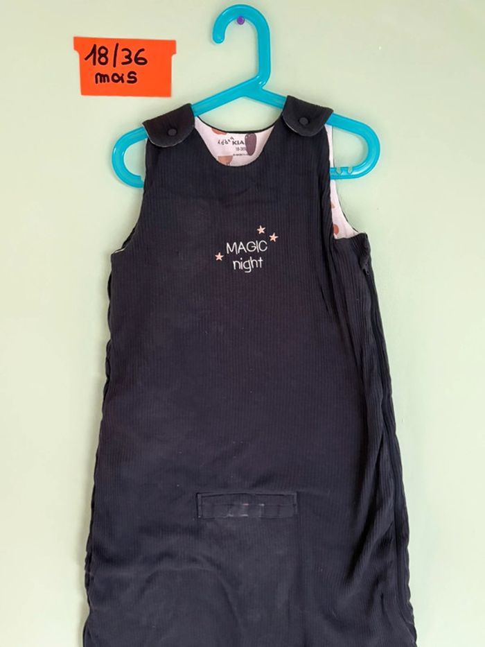 Gigoteuse gris foncé