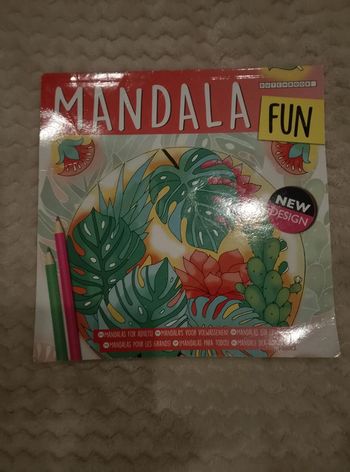 Jeu de coloriage - Livre - Mandala