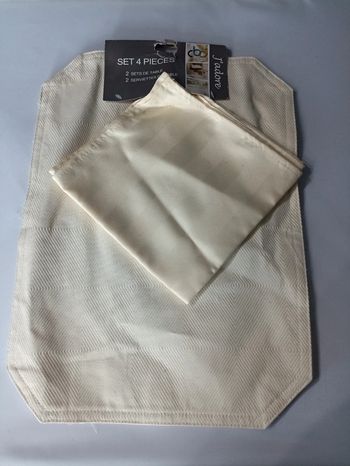 Lot set de table et serviette beige