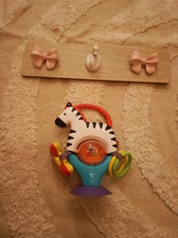 Jouet avec ventouse