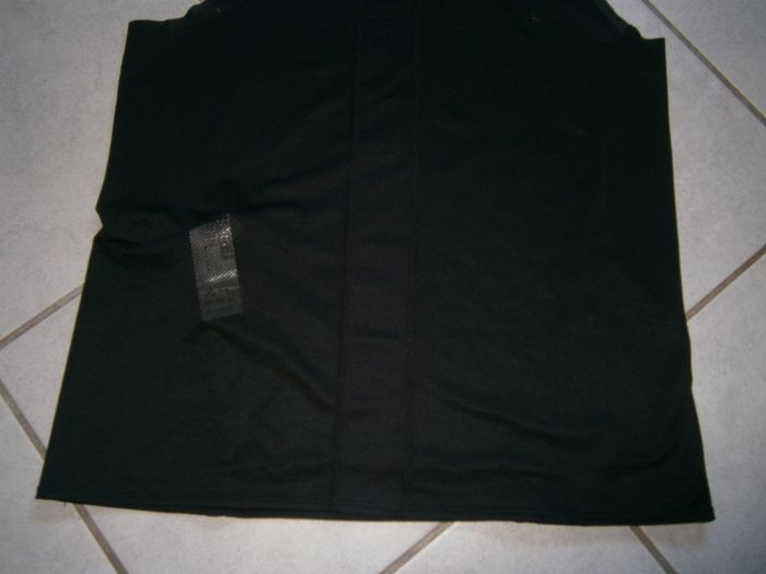 Débardeur noir DECATHLON Taille M NEUF - photo numéro 7